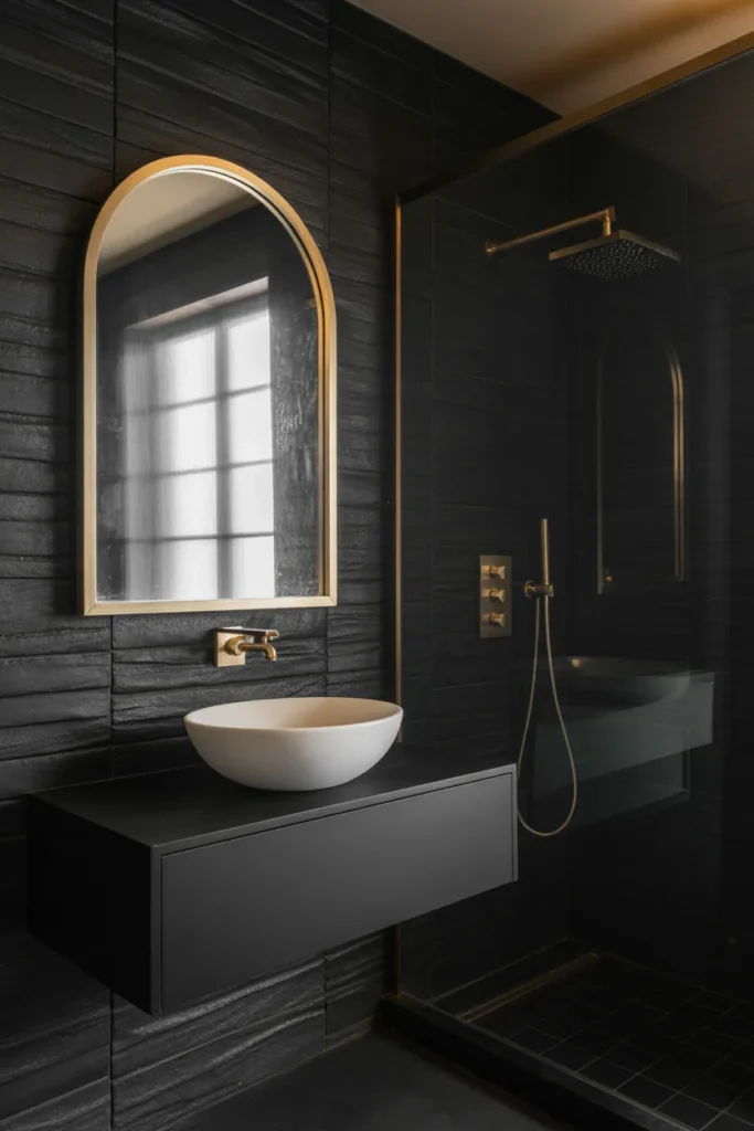 black and gold bathroom decor ideas